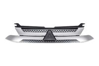 OUTLANDER Radiator grille (MBL17010010)
