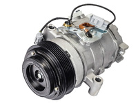 LAND CRUISER AC compressor (TYL83206130)