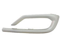 M6 Bumper molding rear left (HVL2001149L)