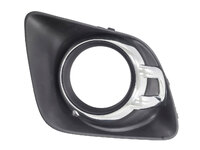 ASX Front bumper grille with fog light holes left (MB8321385L)