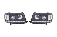 LAND CRUISER Headlight left and right (TYL020400022)