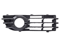 COLT Front bumper grille with fog light holes right (MBL1051978R)