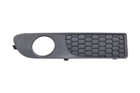 S80 Front bumper grille with fog light holes right (VVL0030700R)