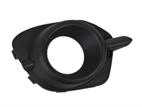 L200 Front bumper grille with fog light holes right (MBL22A00202R)